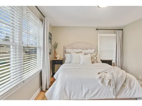 2070 Fairway Loop Eugene OR 97401