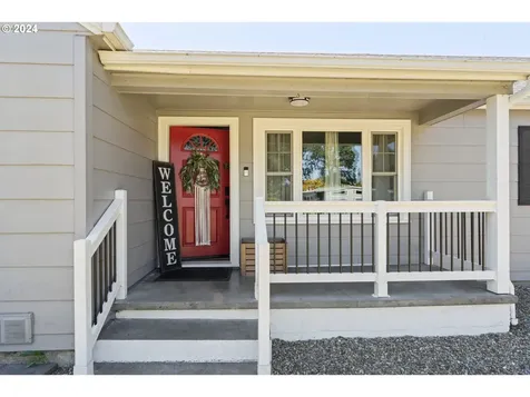 2070 Fairway Loop Eugene OR 97401