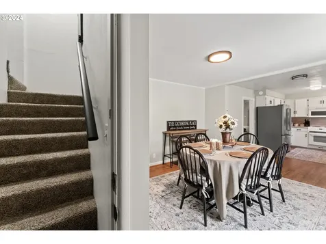 2070 Fairway Loop Eugene OR 97401