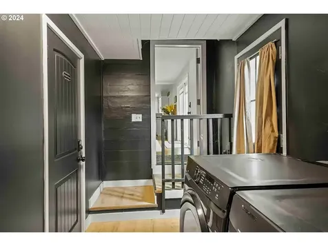 2070 Fairway Loop Eugene OR 97401