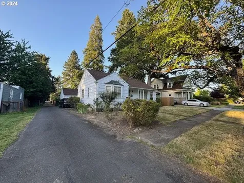1675 B Street Ne Salem OR 97301