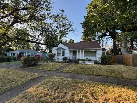 1675 B Street Ne Salem OR 97301