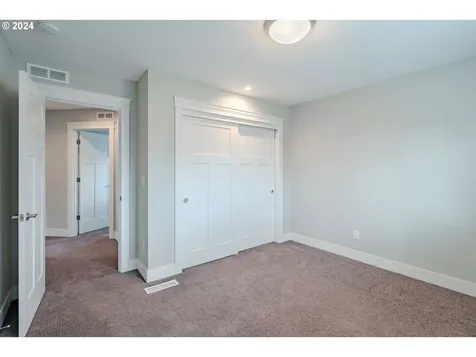 13105 NE 60th Avenue Vancouver WA 98686