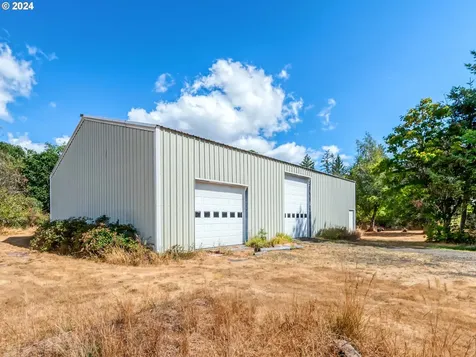 25261 Arnold Lane Elmira OR 97437