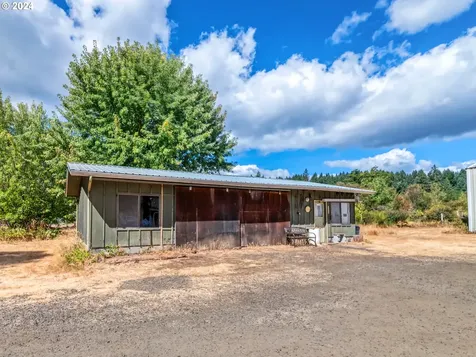 25261 Arnold Lane Elmira OR 97437