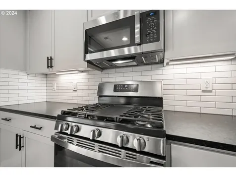 640 N Kemper Loop Ridgefield WA 98642