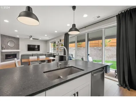 640 N Kemper Loop Ridgefield WA 98642