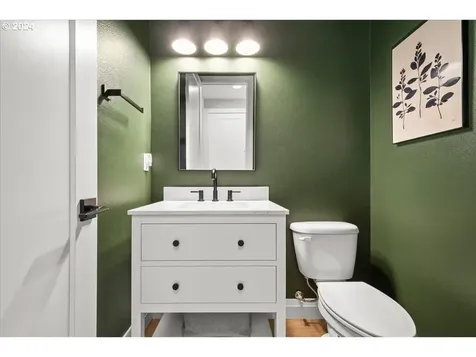 640 N Kemper Loop Ridgefield WA 98642