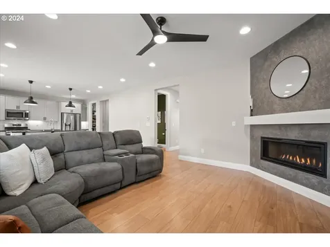 640 N Kemper Loop Ridgefield WA 98642