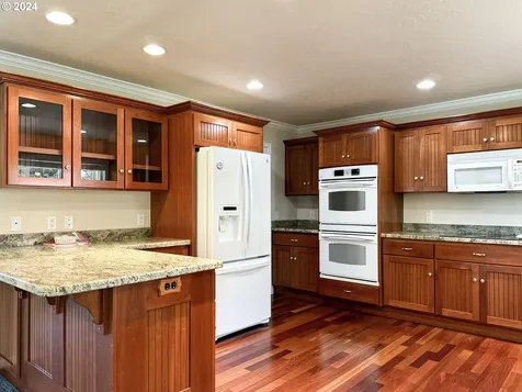 149 Julia Way Brookings OR 97415