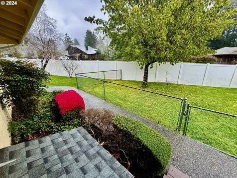 149 Julia Way Brookings OR 97415