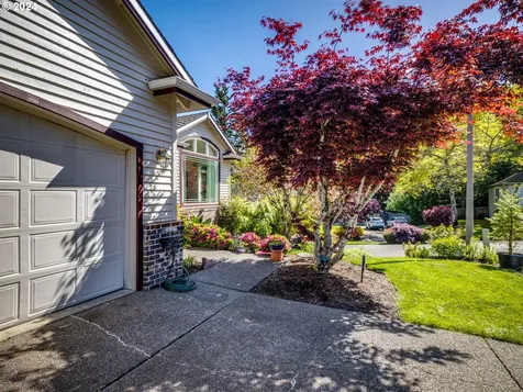 10855 Sw Falcon Court Beaverton OR 97007