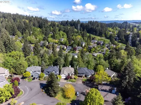 10855 Sw Falcon Court Beaverton OR 97007