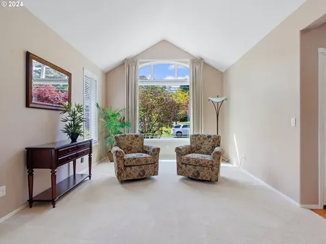 10855 Sw Falcon Court Beaverton OR 97007
