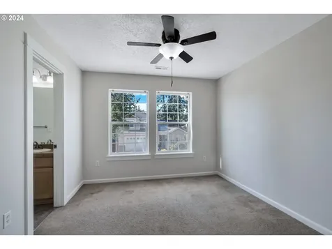 20067 Ne Hoyt Street Portland OR 97230