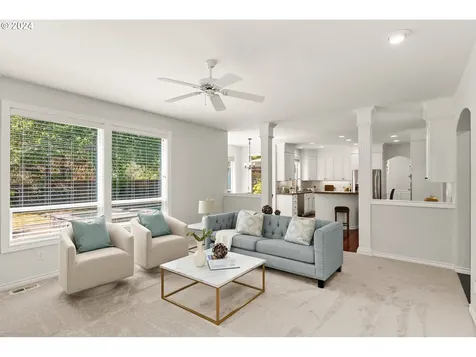 4423 Nw Silverleaf Drive Portland OR 97229