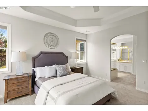 4423 Nw Silverleaf Drive Portland OR 97229