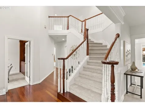 4423 Nw Silverleaf Drive Portland OR 97229