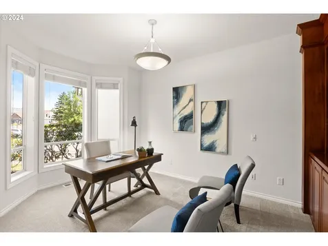 4423 Nw Silverleaf Drive Portland OR 97229