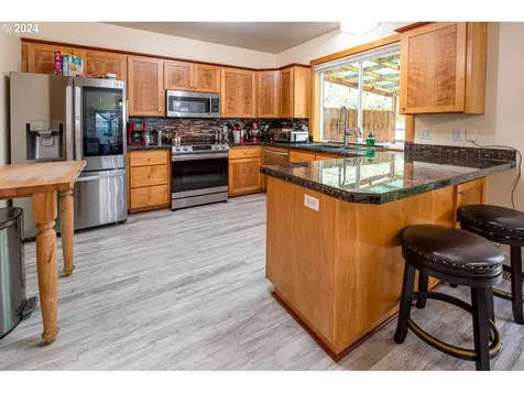 203 Pond Turtle Way Cottage Grove OR 97424