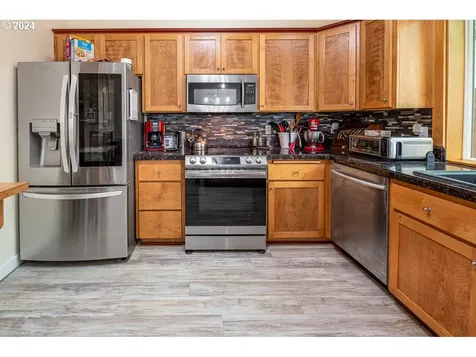 203 Pond Turtle Way Cottage Grove OR 97424
