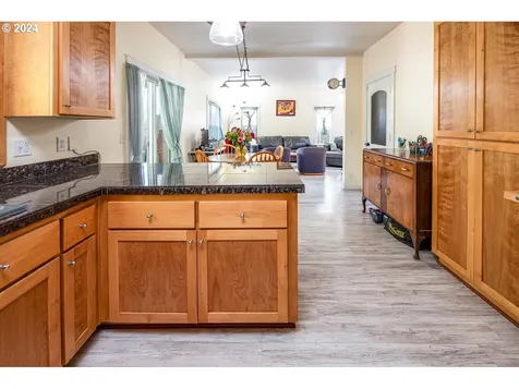 203 Pond Turtle Way Cottage Grove OR 97424