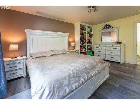 203 Pond Turtle Way Cottage Grove OR 97424