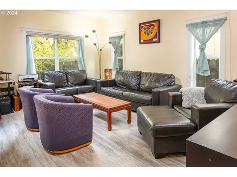 203 Pond Turtle Way Cottage Grove OR 97424