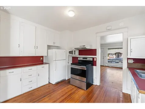 1970 E 17th Avenue Eugene OR 97403