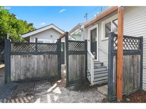 1970 E 17th Avenue Eugene OR 97403