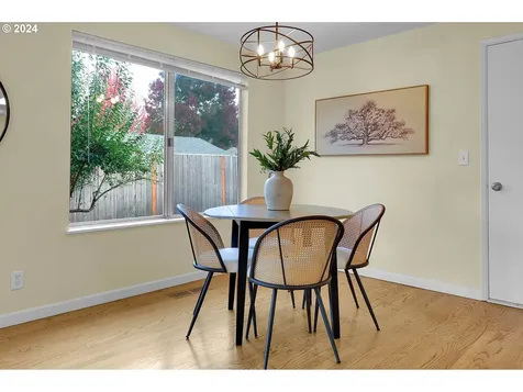 2498 Blackburn Street Eugene OR 97405