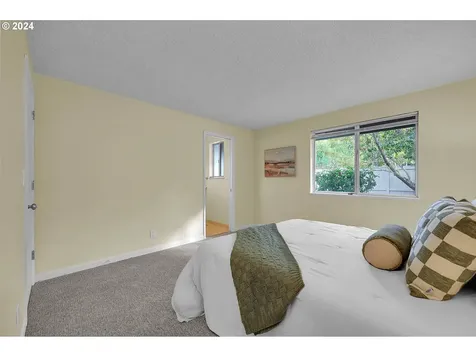 2498 Blackburn Street Eugene OR 97405