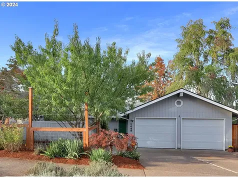 2498 Blackburn Street Eugene OR 97405