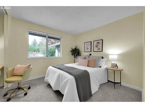 2498 Blackburn Street Eugene OR 97405