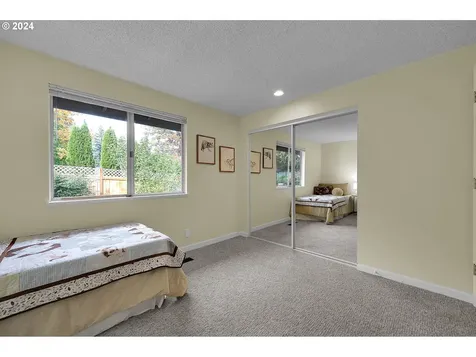 2498 Blackburn Street Eugene OR 97405