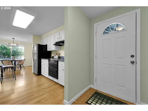 2498 Blackburn Street Eugene OR 97405