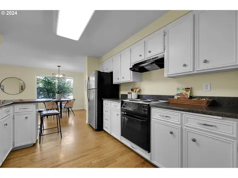 2498 Blackburn Street Eugene OR 97405