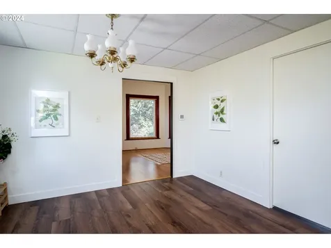 1074 NE Madrona Street Portland OR 97211