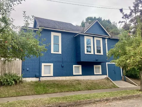 1074 NE Madrona Street Portland OR 97211