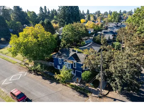 1074 NE Madrona Street Portland OR 97211