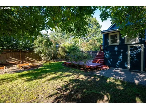 1074 NE Madrona Street Portland OR 97211