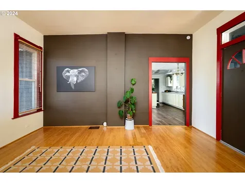1074 NE Madrona Street Portland OR 97211