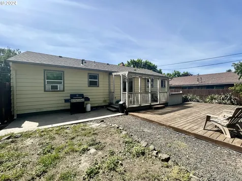 1408 Dry Hollow Road The Dalles OR 97058