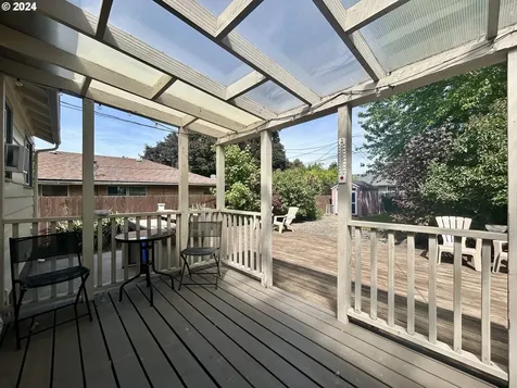 1408 Dry Hollow Road The Dalles OR 97058