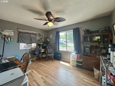 1408 Dry Hollow Road The Dalles OR 97058