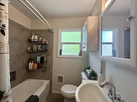 1408 Dry Hollow Road The Dalles OR 97058