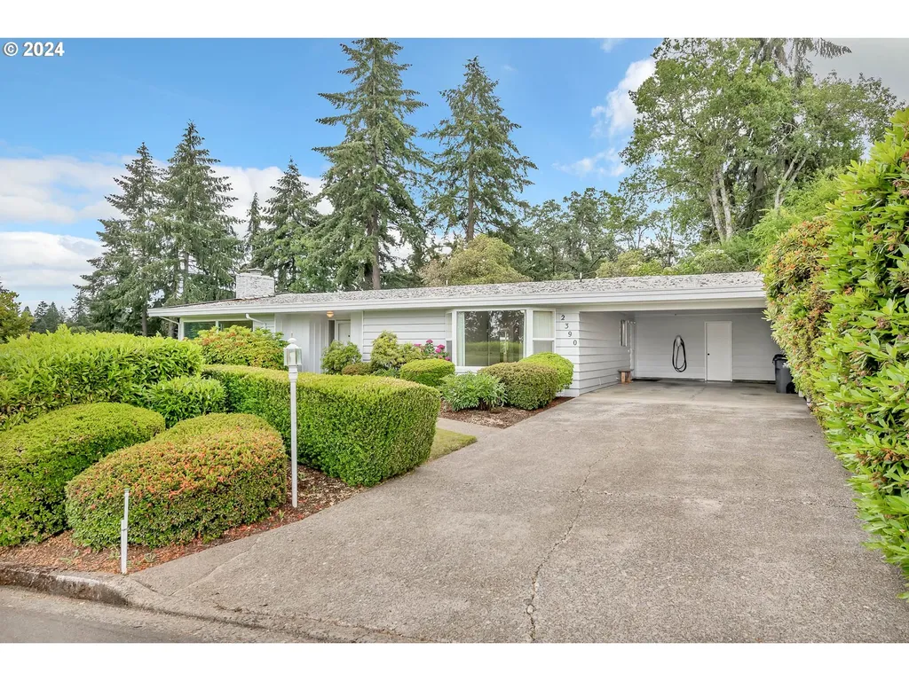 2390 W 23rd Avenue Eugene OR 97405
