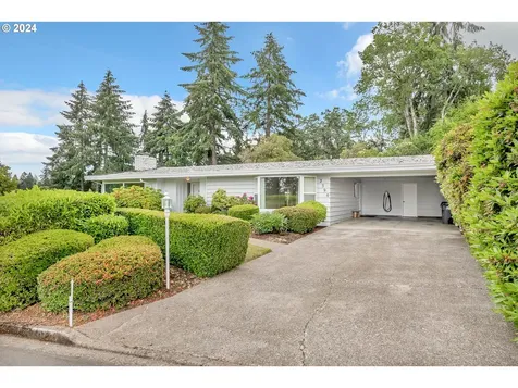 2390 W 23rd Avenue Eugene OR 97405