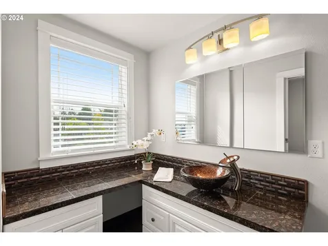 14207 SW 116th Terrace Portland OR 97224
