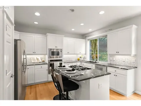 14207 SW 116th Terrace Portland OR 97224